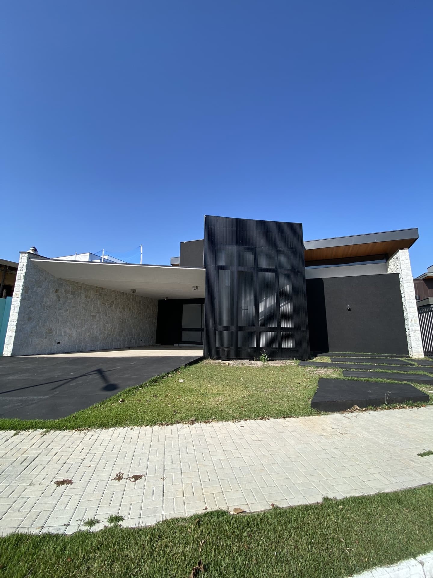 Casa térrea no bairro Jardim Do Golfe, Urbanova - Aceita Permuta
